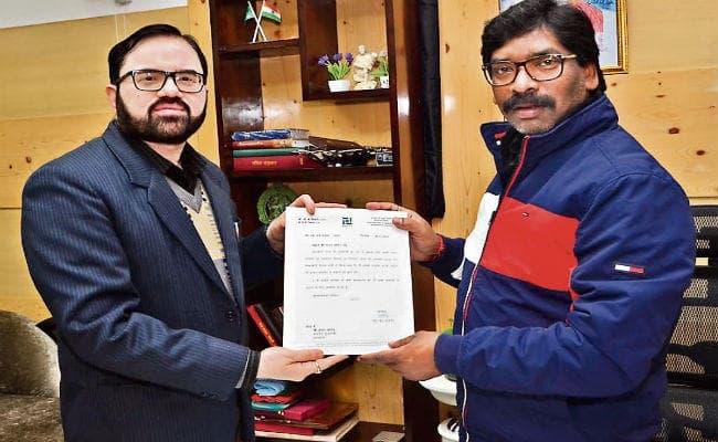 रांची : हेमंत सरकार की कैबिनेट के लिए अब तक का फॉर्मूला, झामुमो से छह, कांग्रेस से चार, राजद से एक हो सकते हैं मंत्री