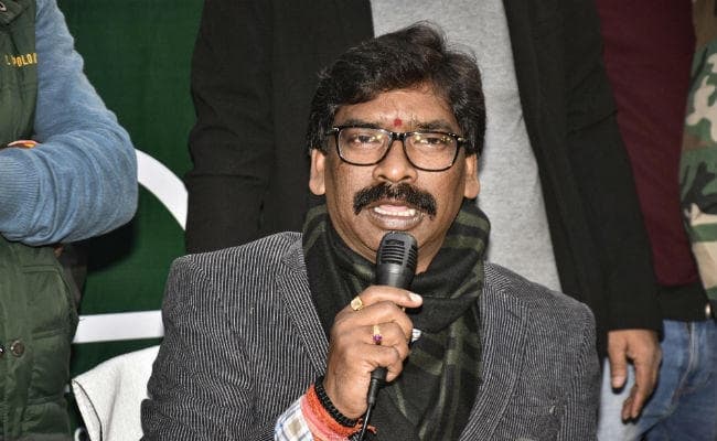 रघुवर के खिलाफ दर्ज कराया केस वापस लेंगे हेमंत, कहा- झगड़े से विनाश होता है, विकास नहीं