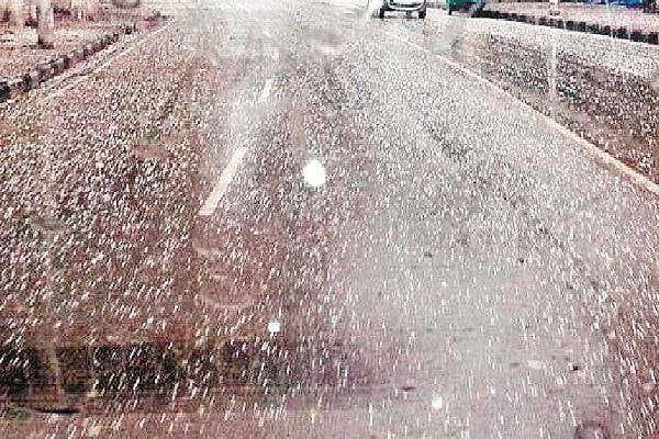 आइसलैंड में तब्दील हुआ सिलीगुड़ी