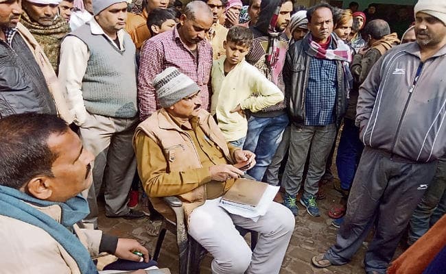 बक्सर : पति ने पत्नी की गला रेत की हत्या, फिर दे दी जान