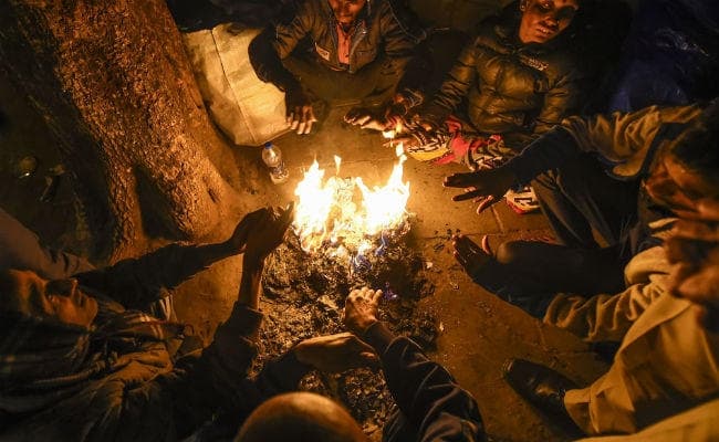 उत्तर भारत में सर्दी का सितम: चल रही है शीतलहर, बिहार सहित इस राज्यों में ‘रेड कोडेड'' चेतावनी, जानें कब मिलेगी राहत