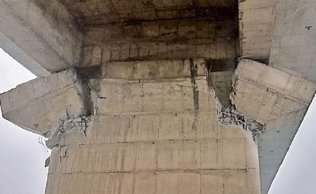 कैमूर : कर्मनाशा पर बने पुल का पाया टूटा, वाहनों की आवाजाही रुकी