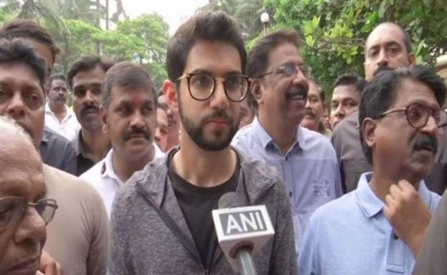 महाराष्ट्र मंत्रिमंडल में आदित्य को शामिल करने के क्या हैं मायने