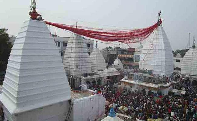 बाबा मंदिर के गर्भगृह में भाजपा कार्यकर्ता का निधन