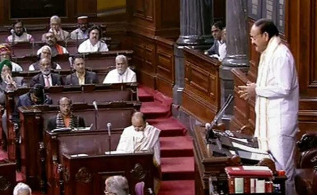 13 दिनों के गतिरोध के बाद सभापति वेंकैया नायडू की अपील आयी काम, सुचारु रूप से चली राज्यसभा की कार्यवाही