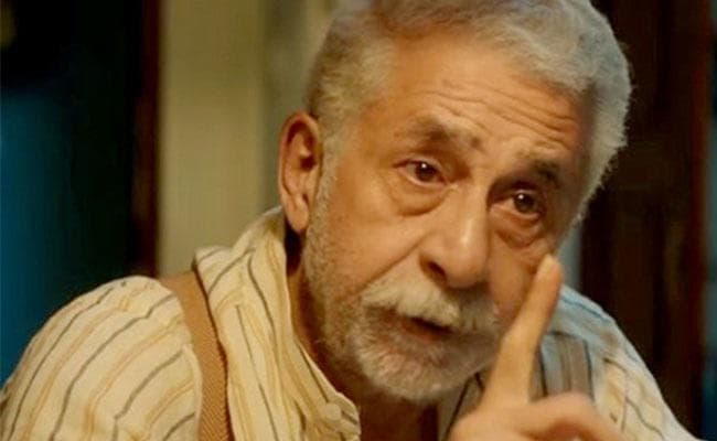 नसीरुद्दीन शाह ने फिर तोड़ी चुप्पी कहा, जहां कभी कानून था, वहां अब सिर्फ अंधेरा है