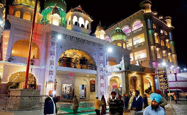 प्रकाश पर्व पर रहती है दुनिया भर के सिखों की नजर