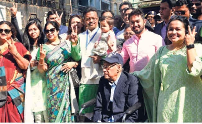 कोलकाता : बूथ स्तर पर संगठन रहेगा तब तो कोई बूथ पर बैठेगा - फिरहाद