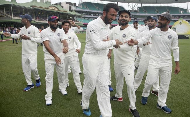 India vs England: इंग्लैंड के खिलाफ कोहली और पुजारा के पास मौका, तोड़ सकते हैं गावास्कर का 36 साल पुराना ये खास रिकॉर्ड India vs England: इंग्लैंड के खिलाफ कोहली और पुजारा के पास मौका, तोड़ सकते हैं गावास्कर का 36 साल पुराना ये खास रिकॉर्ड