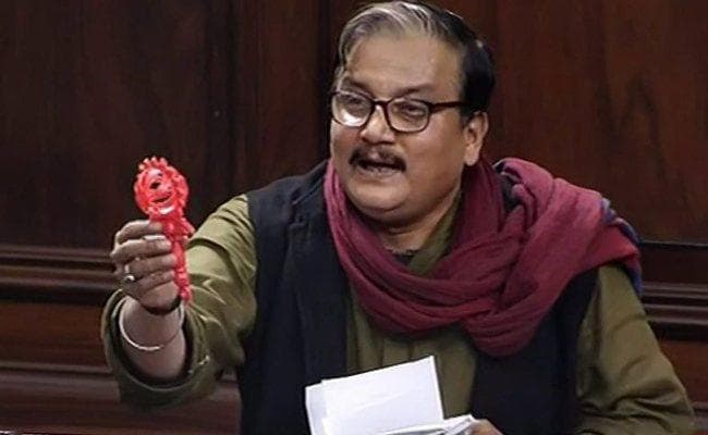 राजद के मनोज झा ने सामान्य वर्ग के आरक्षण को दिखाया ''झुनझुना''