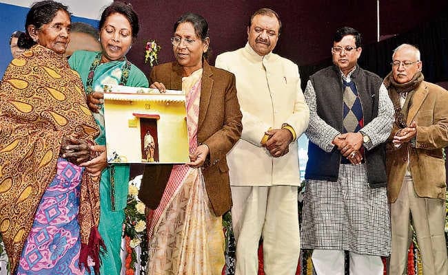 झारखंड में 2022 तक 70 एकलव्य मॉडल आवासीय विद्यालय होंगे