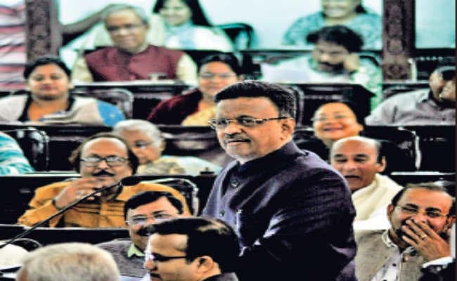 कोलकाता : निगम के कैजुअल कर्मियों को मिल सकता है इएसआइ व पीएफ का लाभ, निगमकर्मियों का बढ़ सकता है उत्सव भत्ता