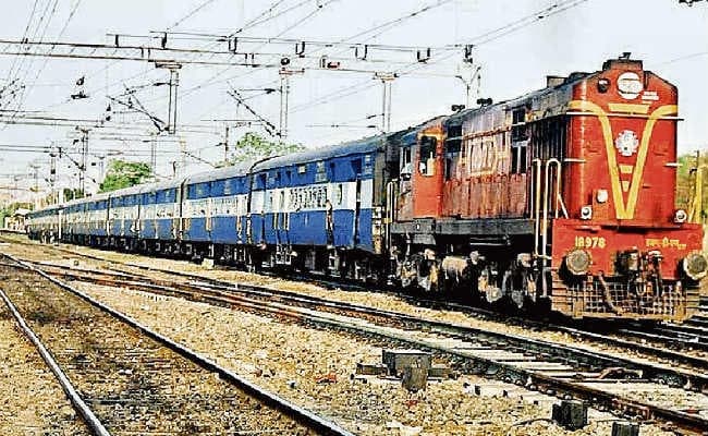 पटना : रेलवे हॉल्टों पर यात्रियों को मिलेंगी सभी सुविधाएं, 31 मार्च तक रद्द रहेगी सियालदह एक्सप्रेस