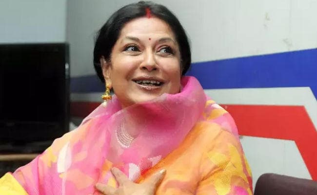 मौसमी चटर्जी ने ''जींस'' पहनने पर महिला एंकर को टोका, कह दी ये बात