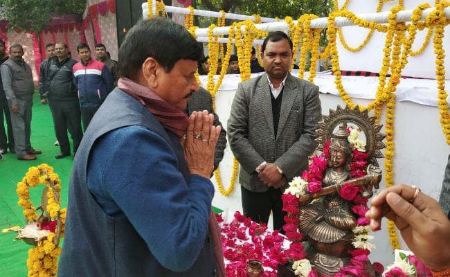 चाचा शिवपाल ने अखिलेश को बताया धोखेबाज, यहां से लड़ेंगे लोकसभा चुनाव