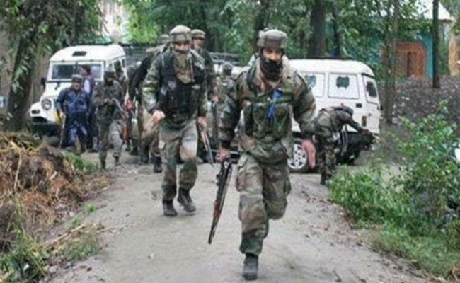 जम्मू-कश्मीर : शोपियां के अहगाम में आतंकी हमला, 44 राष्ट्रीय राइफल्स शिविर पर गोलीबारी