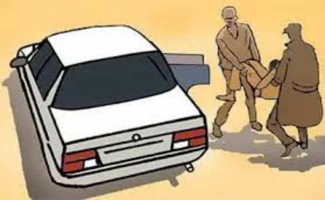 रायगंज : दो छात्रों के अपहरण का प्रयास, होश आते ही अपराधियों को दांत काटकर भाग निकले बच्चे