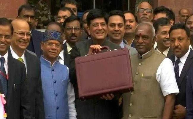 रांची : केंद्र सरकार के अंतरिम बजट पर विपक्ष का वार, कहा - बजट में वोटरों को रिझाने की नाकाम कोशिश