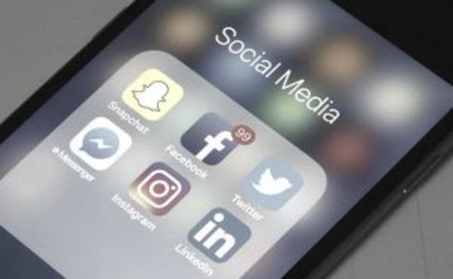 सोशल मीडिया से मुक्ति चाहिए तो लखनऊ आइए