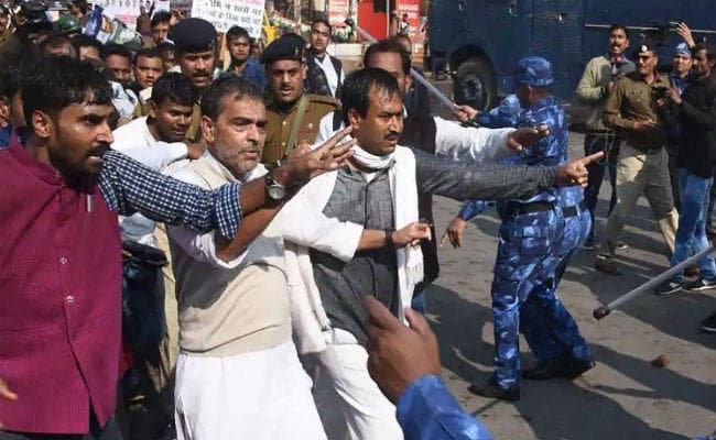 आज लाठीचार्ज के विरोध में रालोसपा का बिहार बंद, अधिकांश स्कूल रहेंगे बंद