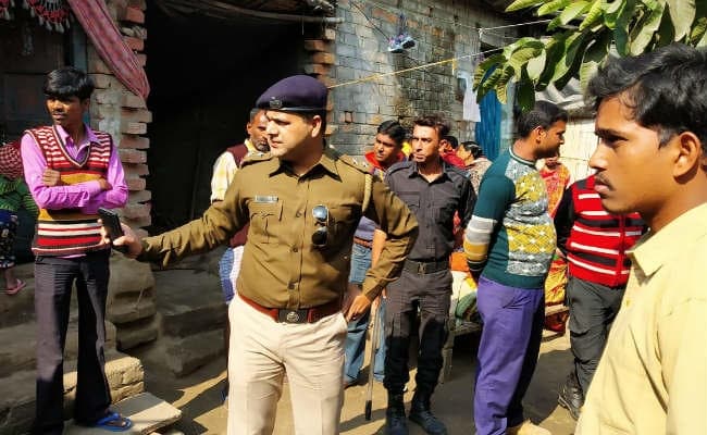 पिता की नौकरी पाने के लिए शख्स ने पूरे परिवार को जिंदा जलाया, चार की मौत, पांच गंभीर रूप से घायल
