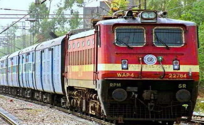 धनबाद : डीसी रेल लाइन पर ट्रेन चलाने की मिली इजाजत