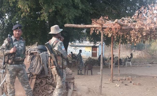 सिमडेगा : हत्या के आरोपी ने एक दिन बाद थाने में किया आत्मसमर्पण