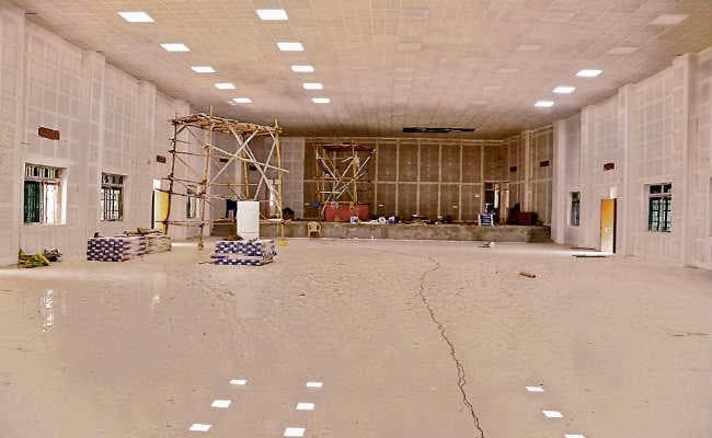 गया : काम में देरी से फीकी पड़ी ऑडिटोरियम की चमक