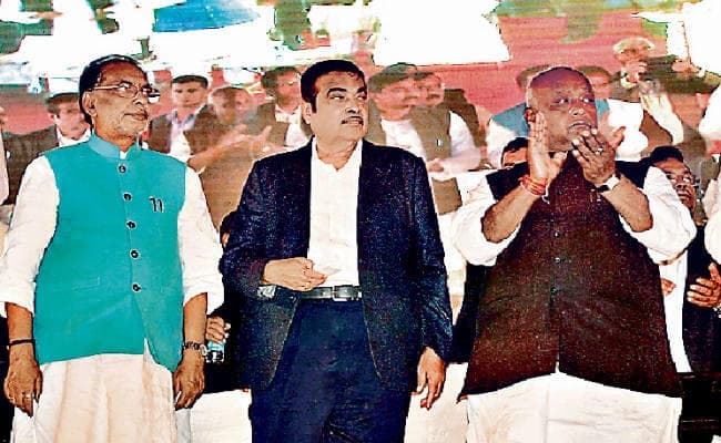 मोतिहारी : बनारस से नेपाल तक जल परिवहन सेवा जल्द: गडकरी