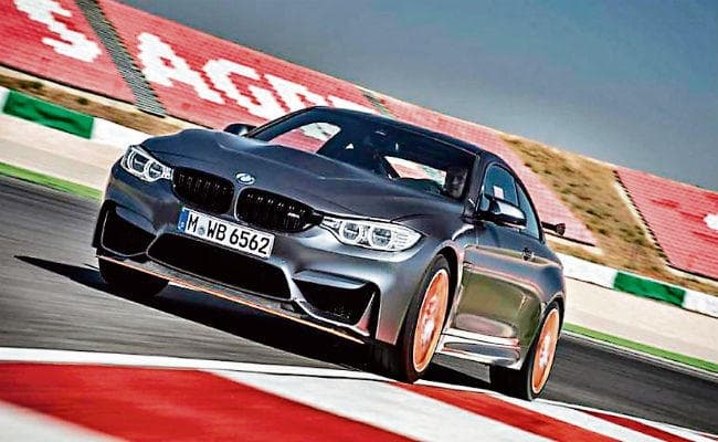 ऑटोमैटिक ब्रेक अनिवार्य करने के पक्ष में 40 देश, जानें भारत ने क्यों नकारा