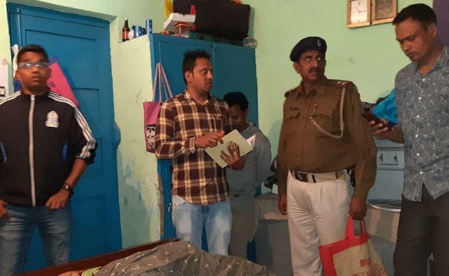 कथारा में पति ने पत्नी की गला दबाकर की हत्या, आरोपी पति को पुलिस ने किया गिरफ्तार