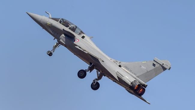 AERO India 2019 : एयर शो में आकर्षण का केंद्र बना राफेल