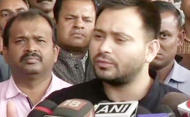 भारत-पाक क्रिकेट मैच पर बोले तेजस्वी यादव, पुलवामा आतंकी हमले के कारण रोक सही नहीं भारत-पाक क्रिकेट मैच पर बोले तेजस्वी यादव, पुलवामा आतंकी हमले के कारण रोक सही नहीं