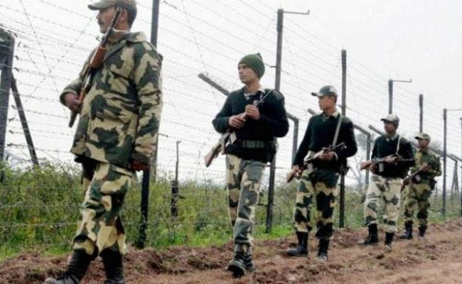 #PulwamaAttack : एक्शन में मोदी सरकार, श्रीनगर में 14 साल बाद हुई BSF की तैनाती