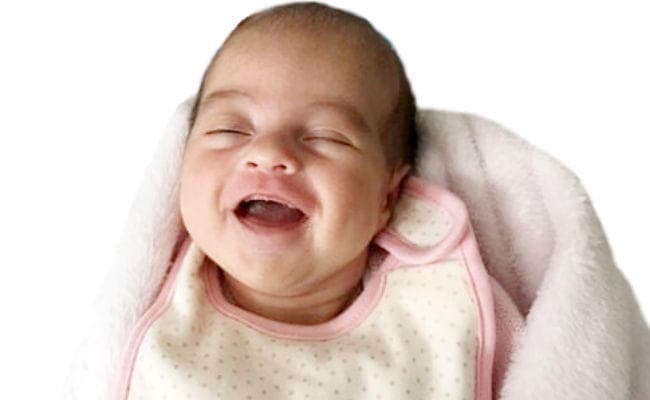 #WelcomeHomeAbhinanadan : विंग कमांडर की वतन वापसी पर जन्मे बच्चे का नाम रखा ''अभिनंदन''