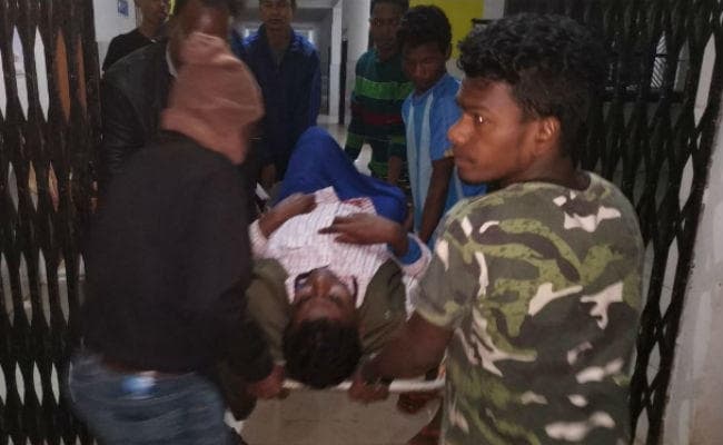 फादर एडवर्ड को अपराधियों ने गोली मारकर किया घायल, लेवी मांगने आये थे, नहीं दी तो मार दी गोली