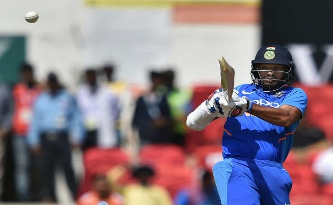 शिखर धवन का खराब फॉर्म, क्या है विशेषज्ञों की राय