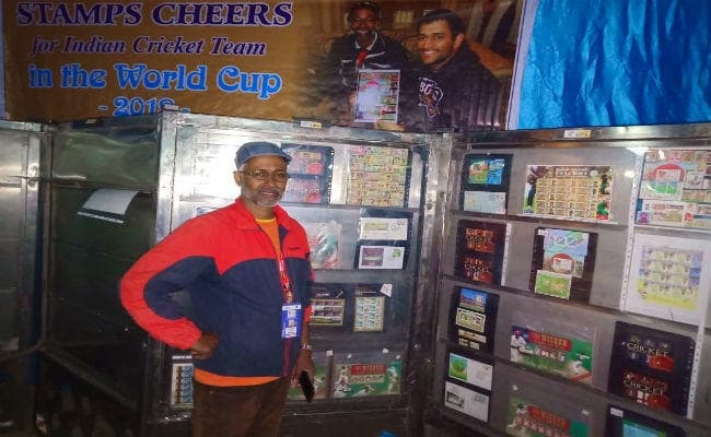 रांची में होने वाले वनडे मैच में JSCA स्टेडियम के अंदर फादर टॉम की डाक टिकट प्रदर्शनी