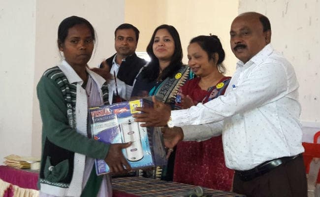 लोहरदगा में अंतरराष्ट्रीय महिला दिवस पर स्वास्थ्य मेला का आयोजन