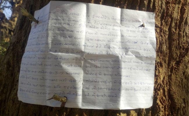 सिमडेगा : रंगबाजों ने पोस्टर चिपकाकर ठेकेदारों से पांच लाख रुपये की मांगी लेवी