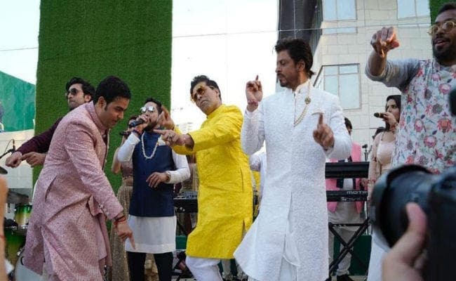 आकाश अंबानी और श्लोका मेहता की शादी में जमकर थिरके सितारे, वीडियो वायरल