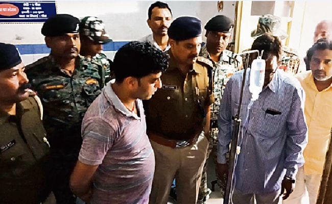 औरंगाबाद : तीन बदमाशों ने कोचिंग जा रही छात्रा पर फेंका तेजाब, पीड़िता सदर अस्पताल में भर्ती