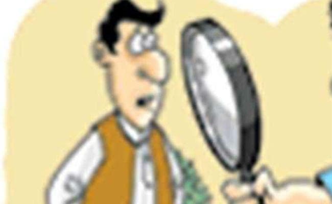 पटना : 102 नेता चुनाव में अयोग्य घोषित, न स्वतंत्र और न ही किसी पार्टी के बन सकेंगे उम्मीदवार