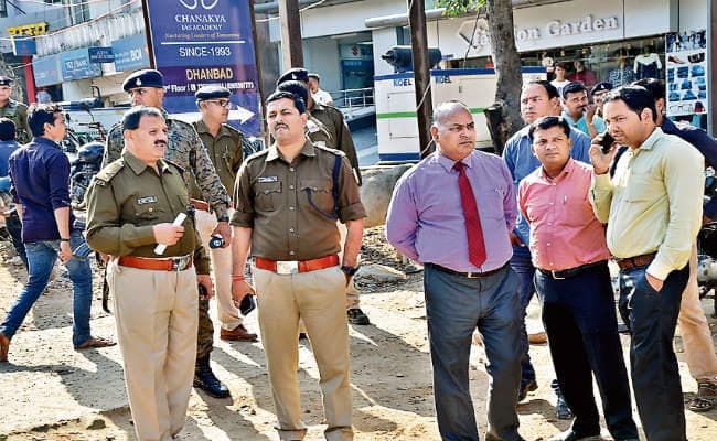 धनबाद : दस डकैतों ने दिया घटना को अंजाम, बैंक ऑफ इंडिया कोला कुसमा ब्रांच में 11 लाख रुपये की डकैती