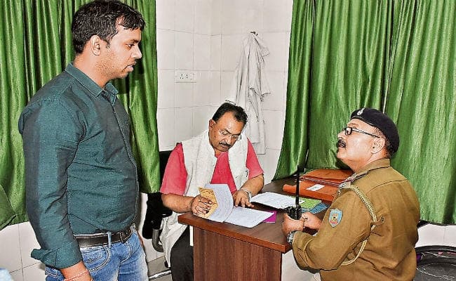 रांची : सदर अस्पताल के ब्लड बैंक से पिस्टल दिखा कर खून लूटा, आरोपी गिरफ्तार