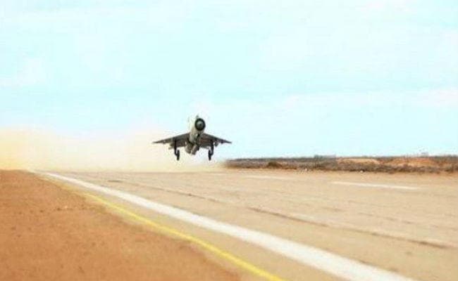 आधी रात को पाक सीमा पर गरजे भारतीय फाइटर जेट, दुश्मन को दिखाया दम