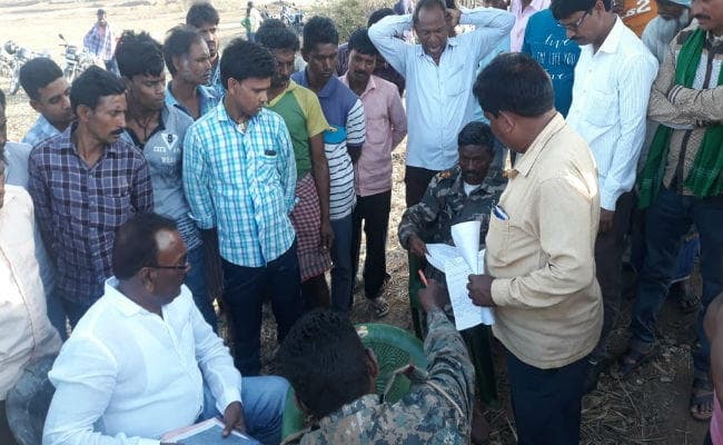 बोकारो : प्रेम प्रसंग में 18 वर्षीय युवक की हत्या, शव को पेड़ से लटकाया