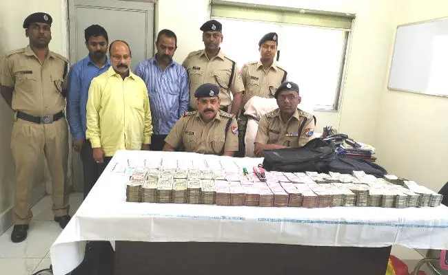पटना के दो भाइयों के साथ रांची का राजन ट्रेन में करता था करोड़ों की चोरी, RPF ने किया गिरफ्तार