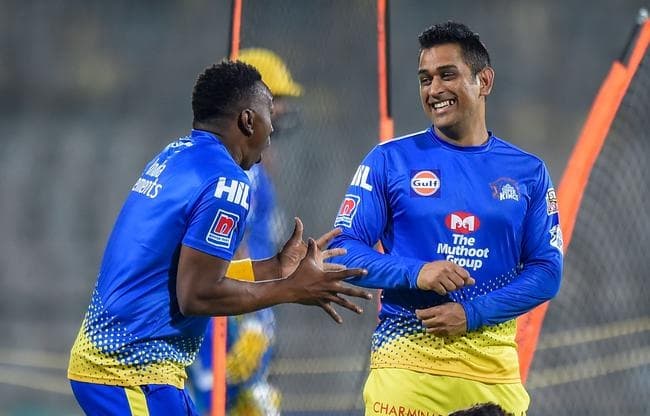 IPL 2019: उद्घाटन मुकाबले में पहली बार चेन्नई-बेंगलुरु होंगे आमने-सामने, देखें कैसे मैदान में दोनों टीमों ने बहाया पसीना