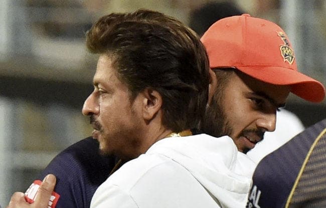 IPL 2019 KKR vs KXIP: मैदान पर रसेल का तूफान, मैच जीतकर लौटी कोलकाता की टीम का शाहरुख ने किया स्वागत